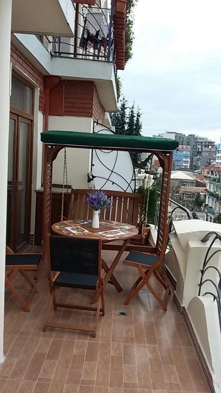 Apartment With Summer Terrace Батумі Номер фото