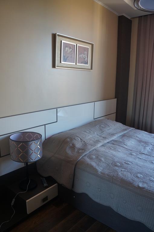Apartment With Summer Terrace Батумі Номер фото