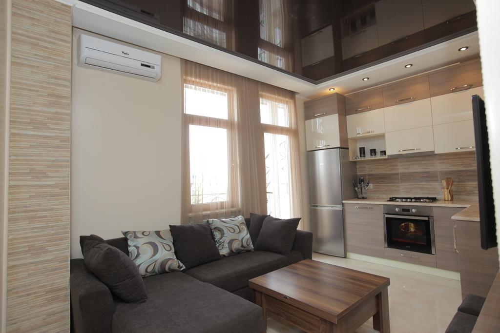 Apartment With Summer Terrace Батумі Номер фото