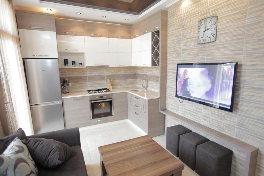 Apartment With Summer Terrace Батумі Номер фото