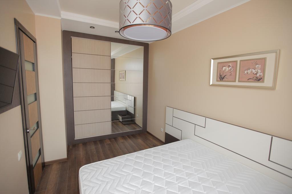 Apartment With Summer Terrace Батумі Номер фото